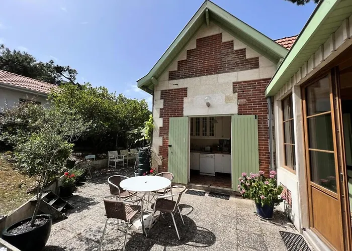 050-soulac Sur - 050 - Veritable Soulacaise A 2 Pas Du Centre-ville Mae-3611 Вилла Сулак-сюр-Мер